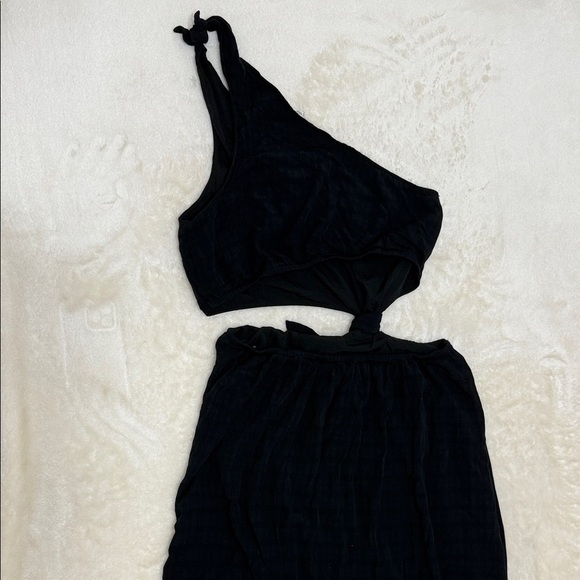 American Eagle Outfitters Black One-Shoulder Dress - Picture 3 of 4